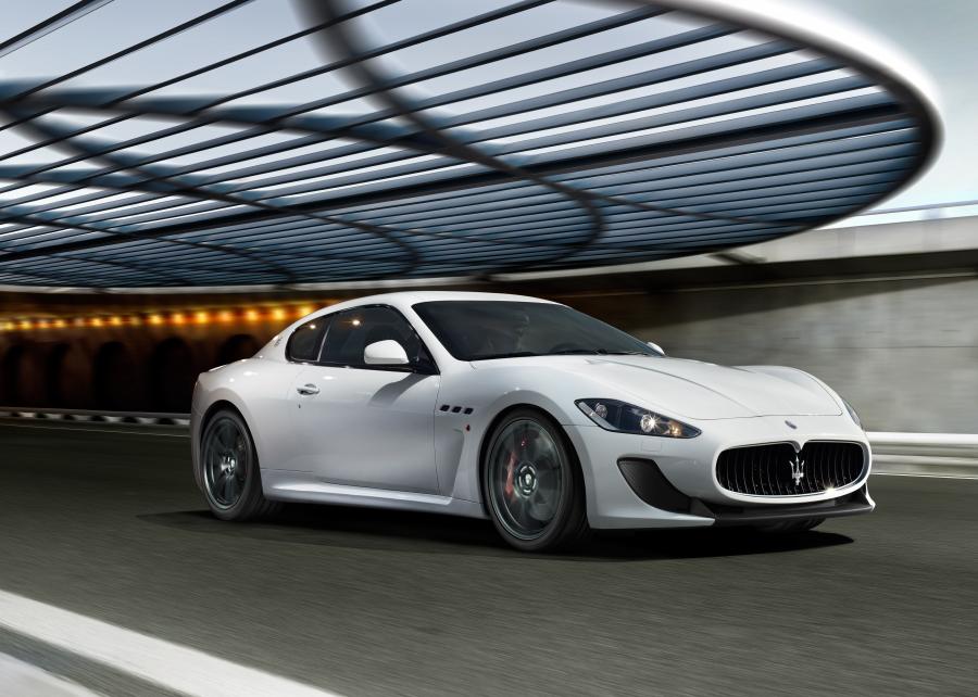  Maserati GranTurismo MC Stradale 2010 года  (фото 4 из 119)